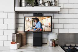 facebook portal smart højtaler skærm videoopkald alexa / Newz.dk