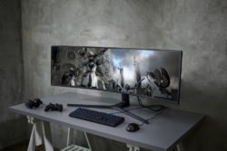 Samsung CRG9 gamer skærm super wide pladsbesbarende / Newz.dk