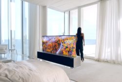 lg sammenrullet tv rulle sammen oled verdens første / Newz.dk