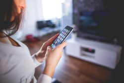 apple iphone apps optager skærme overvågning expedia hotels / Newz.dk