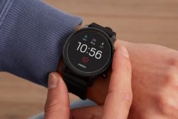 google smartwatch pixel watch på vej rygter job opslag fossil / Newz.dk