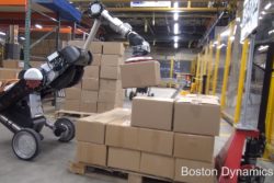 boston dynamics handle robot arbejde kasser lagerhus / Newz.dk