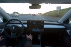 tesla fuldt selvkørende biler i-år selvkørende taxier 2020 / Newz.dk