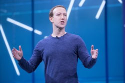 facebook mark zuckerberg ansatte kritiserer retningslinjer politisk reklamer løgn åbent brev / Newz.dk