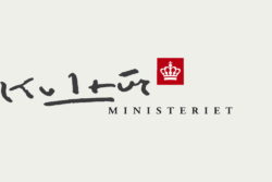 kulturminister facebook google medier aftale lovforslag betaling australien / newz.dk